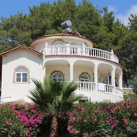 Villa Stunning 4-bed In Avsallar *