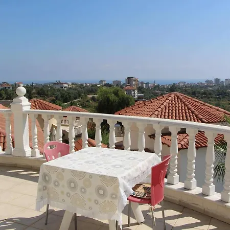 Vila Stunning 4-bed In Avsallar Alanya